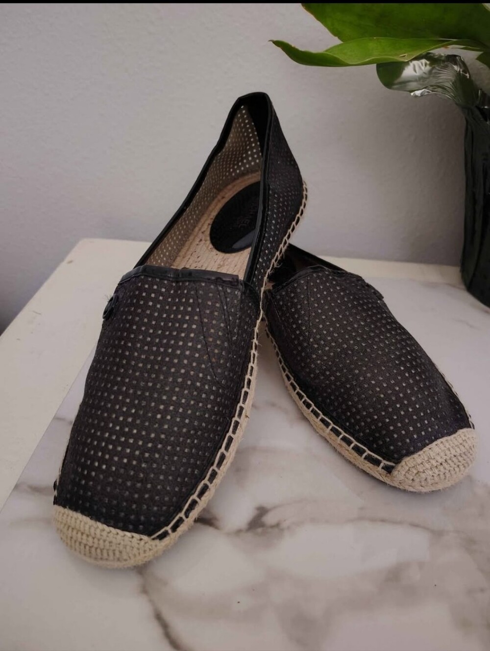 Black Mesh Patent Trim Dressier Espadrille flats. Michael Kors. Size 9